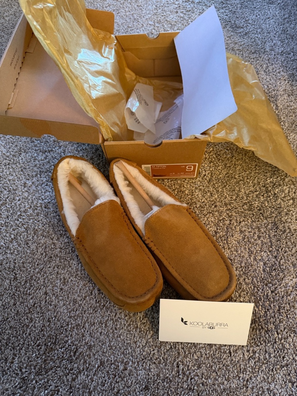 Koolaburra Men’s Chestnut/Tan Suede Shearling-Lined Slip-On Loafers NWT